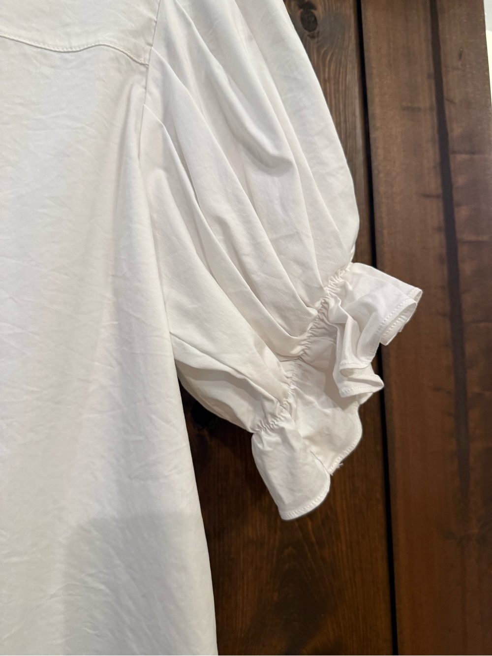 THML White Ruffle V-Neck Puff Sleeve Blouse Blue Embroidered Trim Size Small - Picture 8 of 8